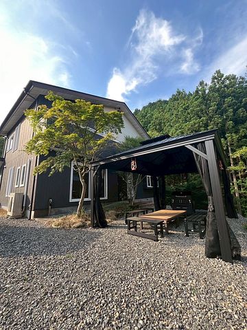 FABULOUS HOUSE 日光荻垣面 / 栃木県 日光・中禅寺湖
