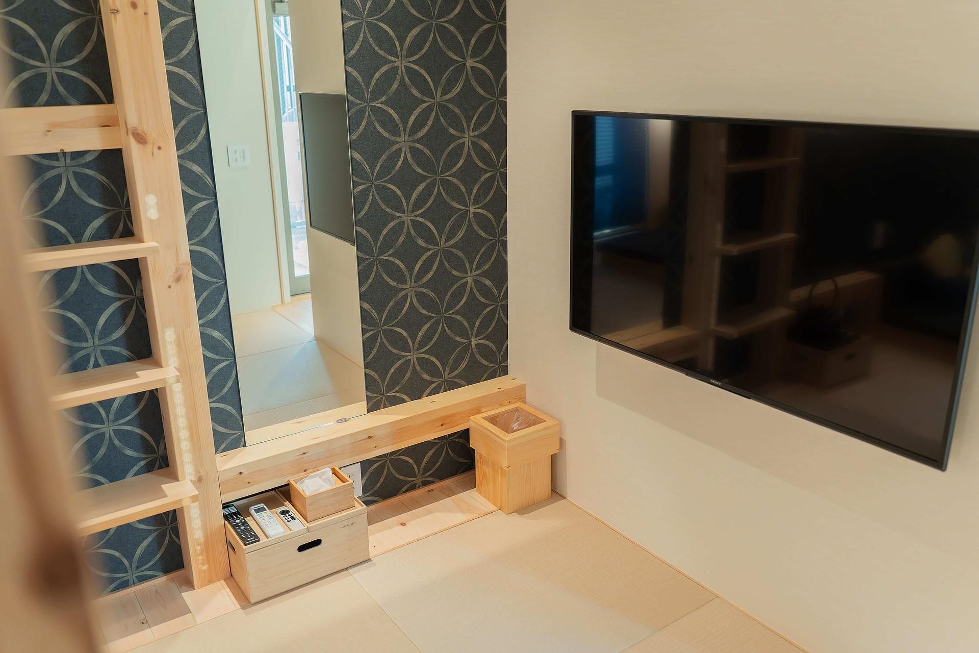 asterisk HIROSHIMA-image