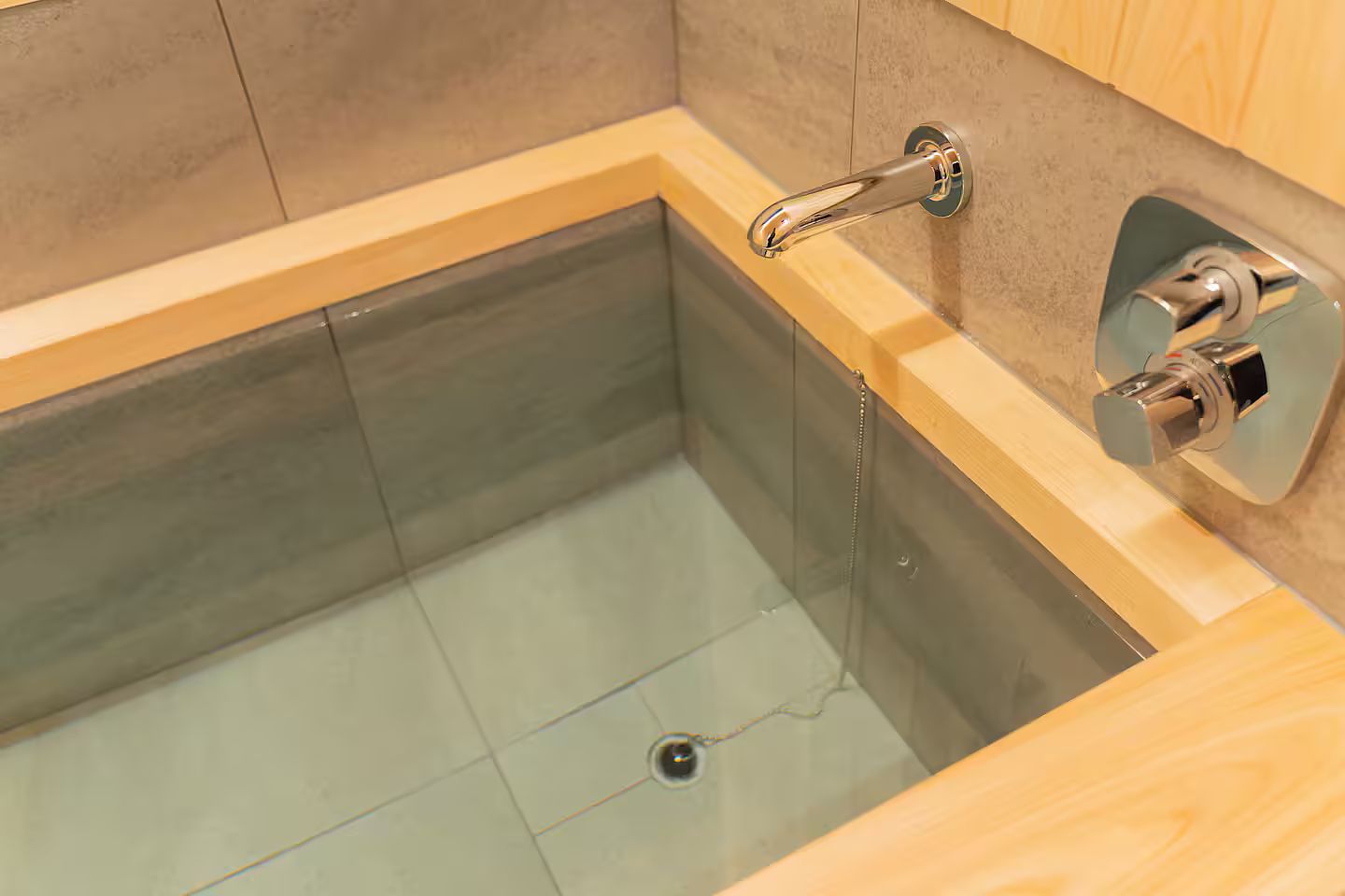 asterisk HIROSHIMA-image