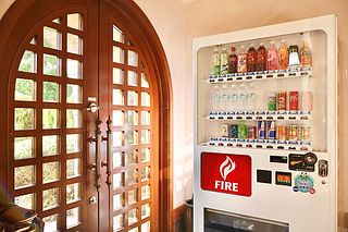 自動販売機を設置しております