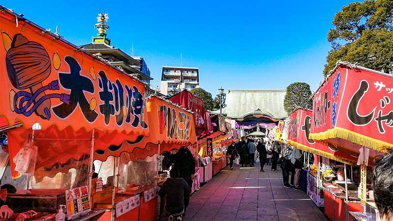 初詣の屋台情報！出店が多い人気スポット
