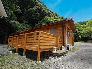 DOG PALACE camp village ログハウス(陽だまり)-image