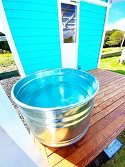 大きめの水風呂もご用意しております。Gタンク　380L サイズ