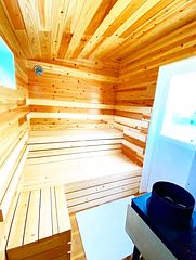 ロウリュようにほうじ茶をご用意しております。香りと蒸気をお楽しみ下さいませ。