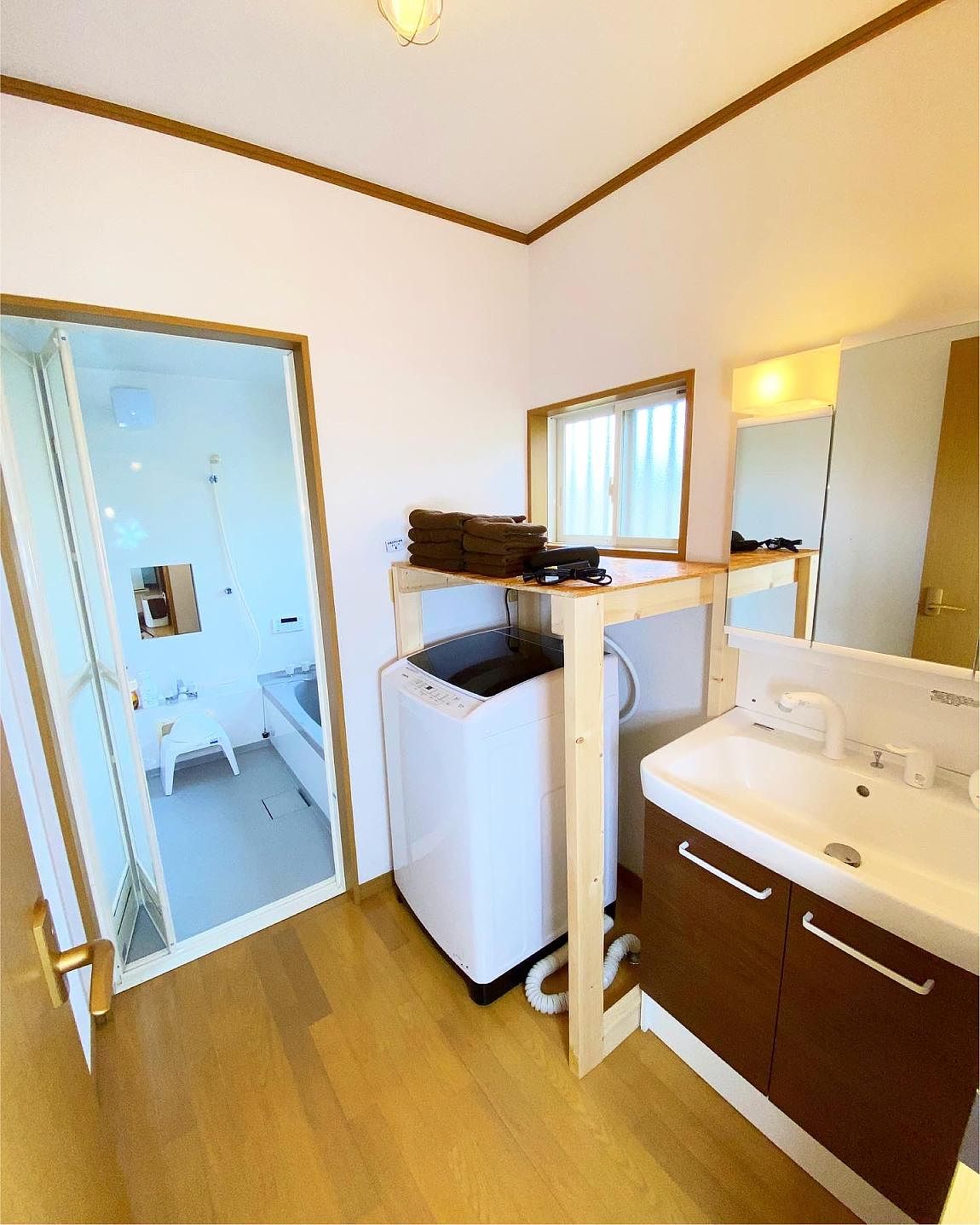 洗面所　洗濯機もございます。