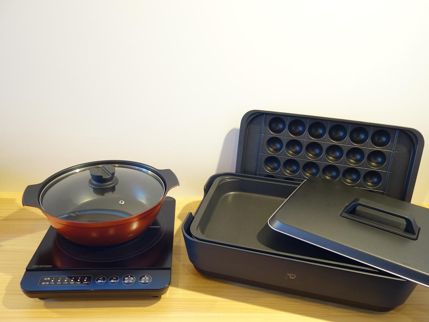 卓上IHコンロとホットプレート（たこやき機付き）をご用意しています。