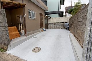 NARA PARK BLUE SKY-image
