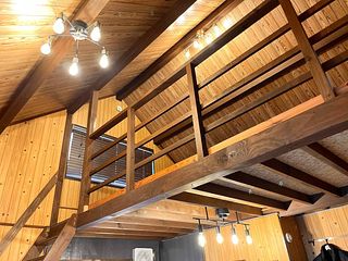 就寝時適正人数:ロフト4名/リビング2名