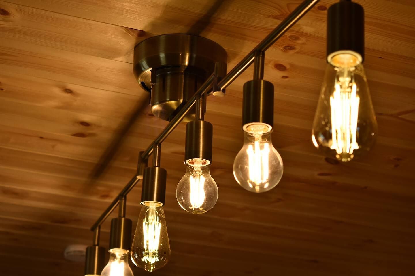 裸電球でおしゃれな雰囲気に