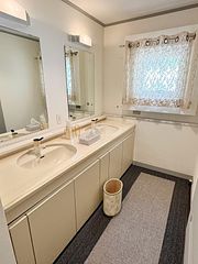 SUGAR BAY GARDEN-image