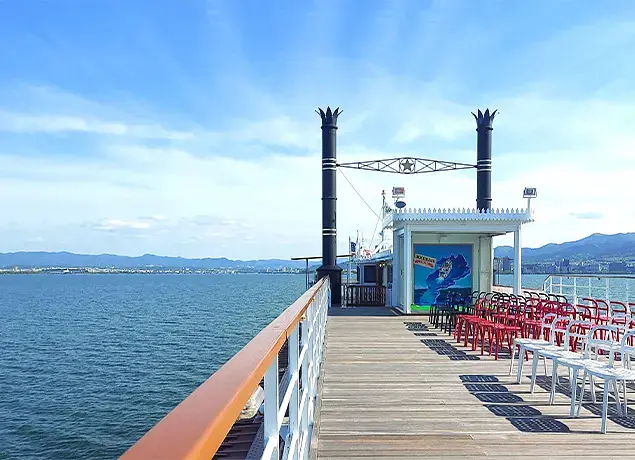 ミシガンクルーズ（琵琶湖汽船）