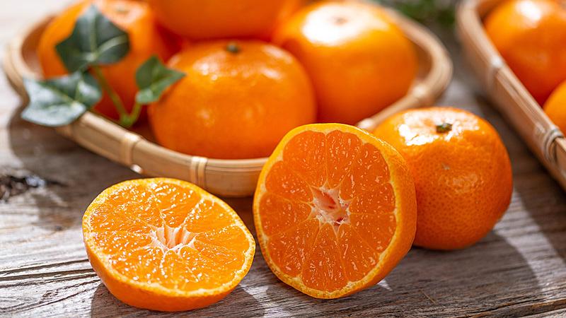 1月の旬の果物と美味しい見分け方