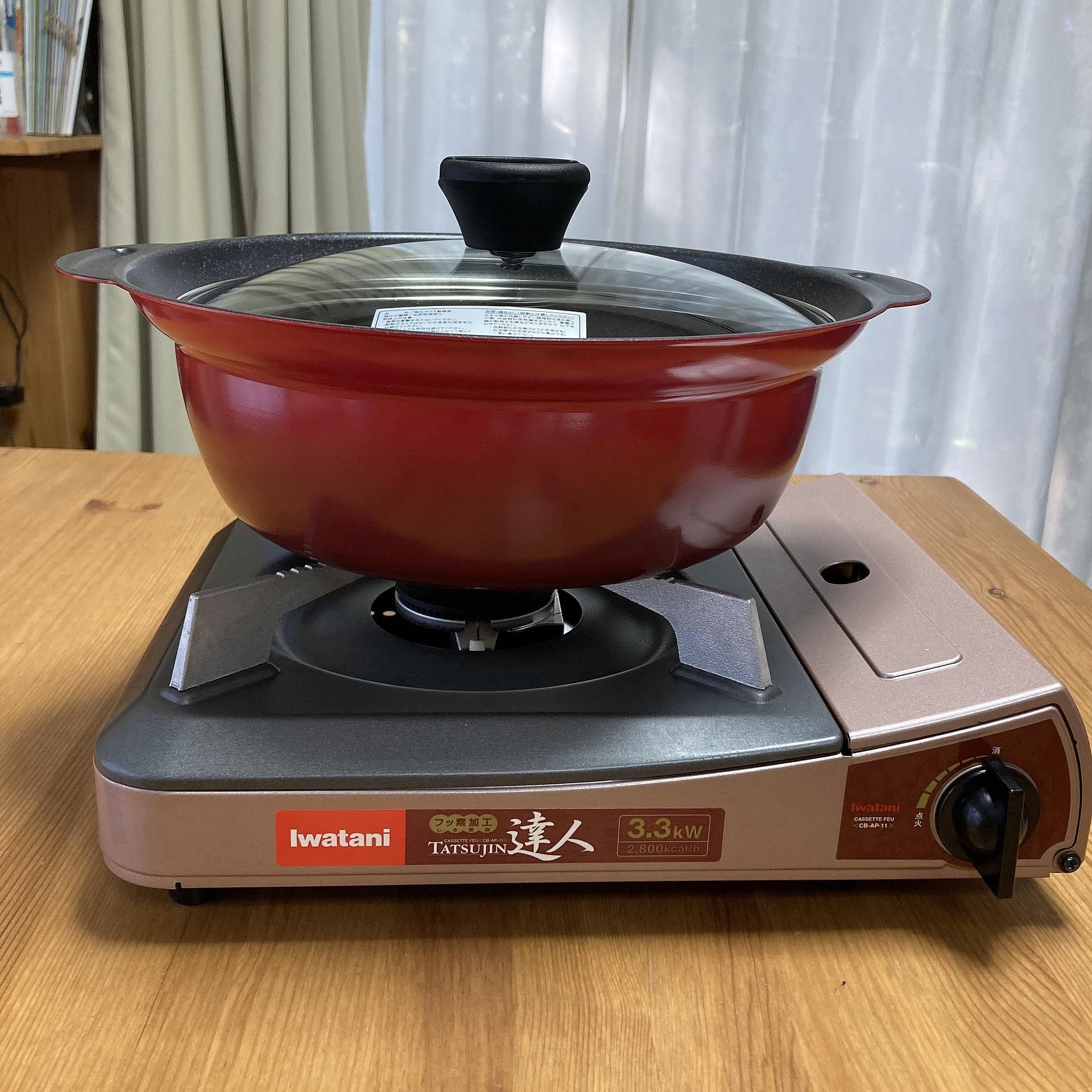 カセットコンロ、鍋あります