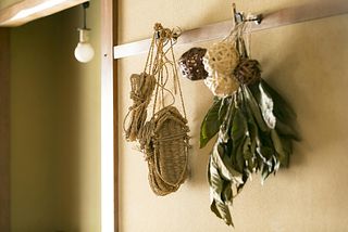 俵屋-大きな屋根の家--image