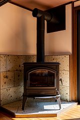 薪ストーブご利用ご希望のお客様は予約時にお知らせ下さい