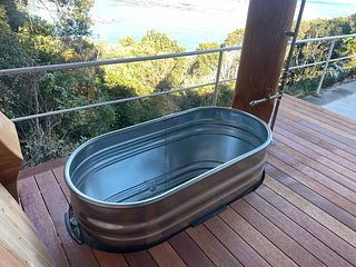 充分に身体が温まった後の水風呂は最高です。