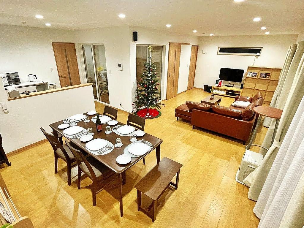 グローカル春日居温泉「暮らすように泊まる宿」