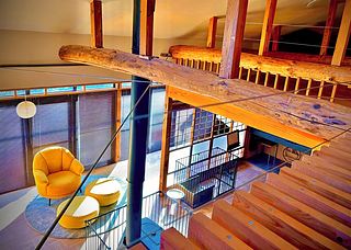 半吹き抜けエリア/1階ダイニング