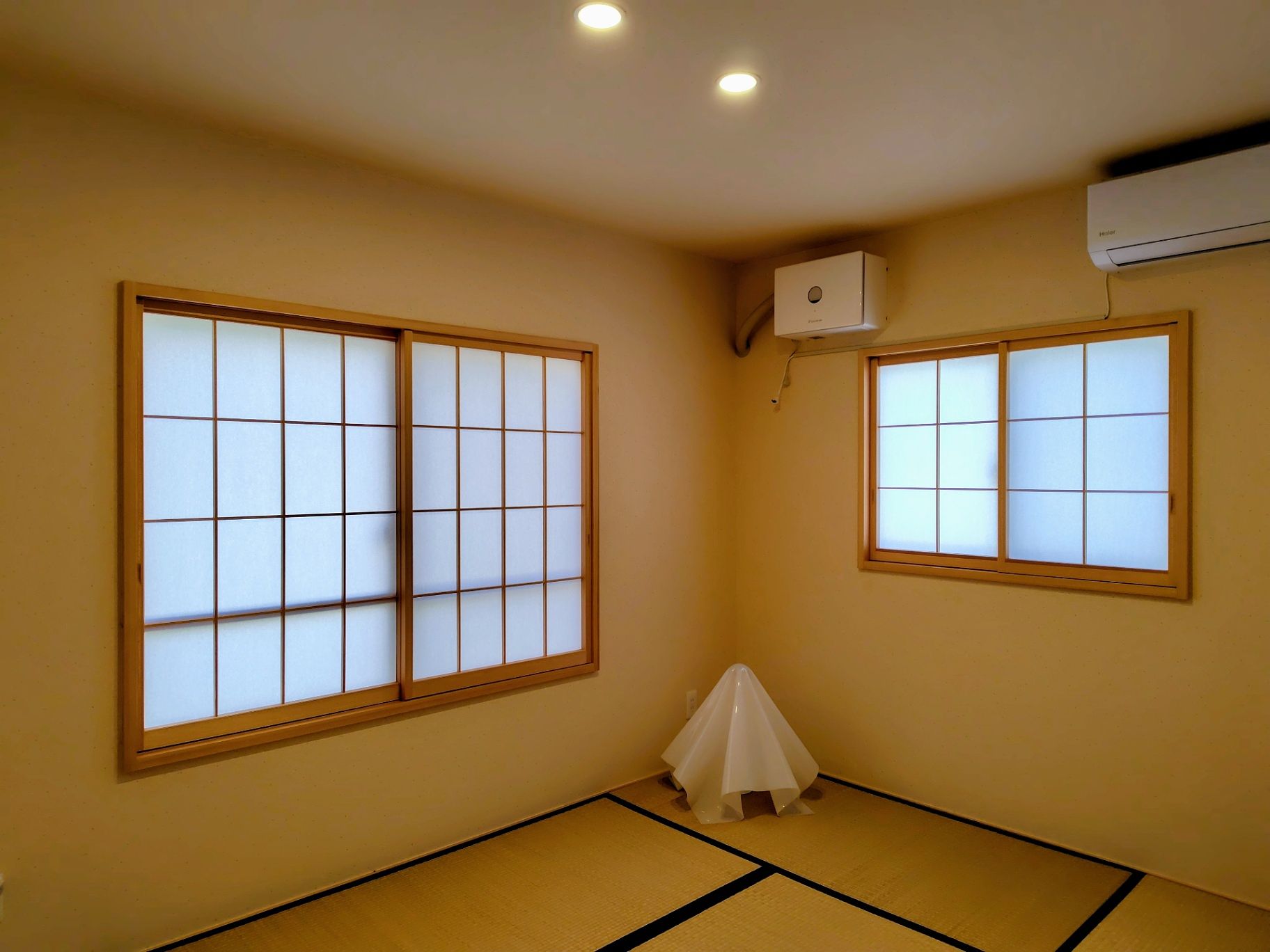 建物唯一の和室フロアアンプ　ヤマギワK-series（Design 倉又史郎1972年）