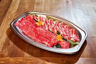 しゃぶしゃぶ（姫路和牛100ｇ+姫路産豚100g、鍋野菜）￥6160円/人 