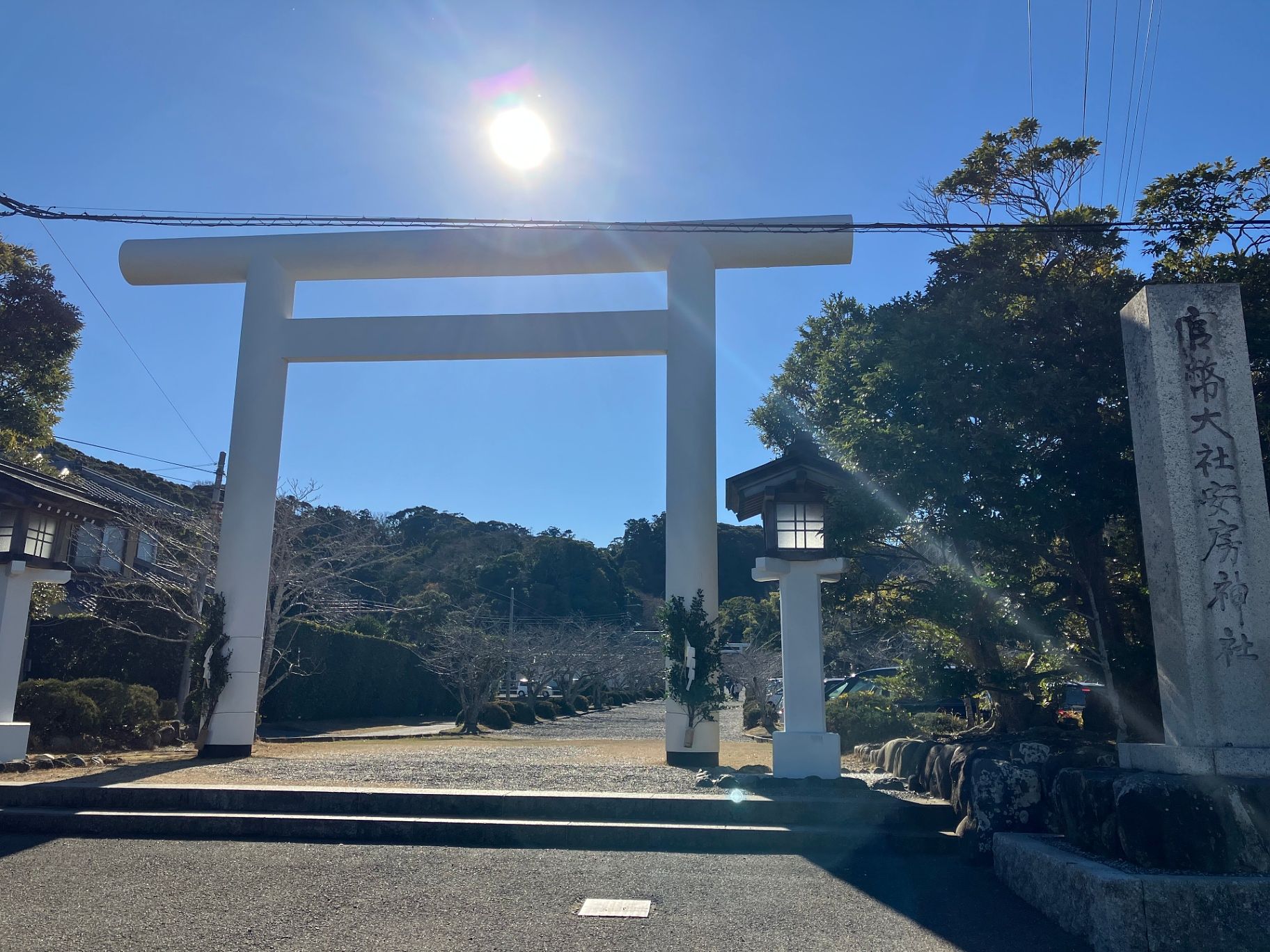 【安房神社】富津館山道路「富浦IC」から車で約30分。施設より車で約30分。
