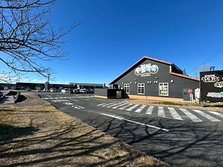 【房総の駅とみうら】房総のお土産も充実しています。富津館山道路「富浦IC」出口目の前です。
