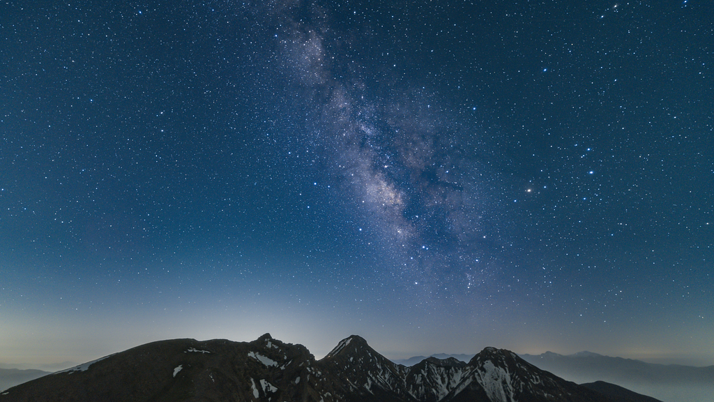 山と星空
