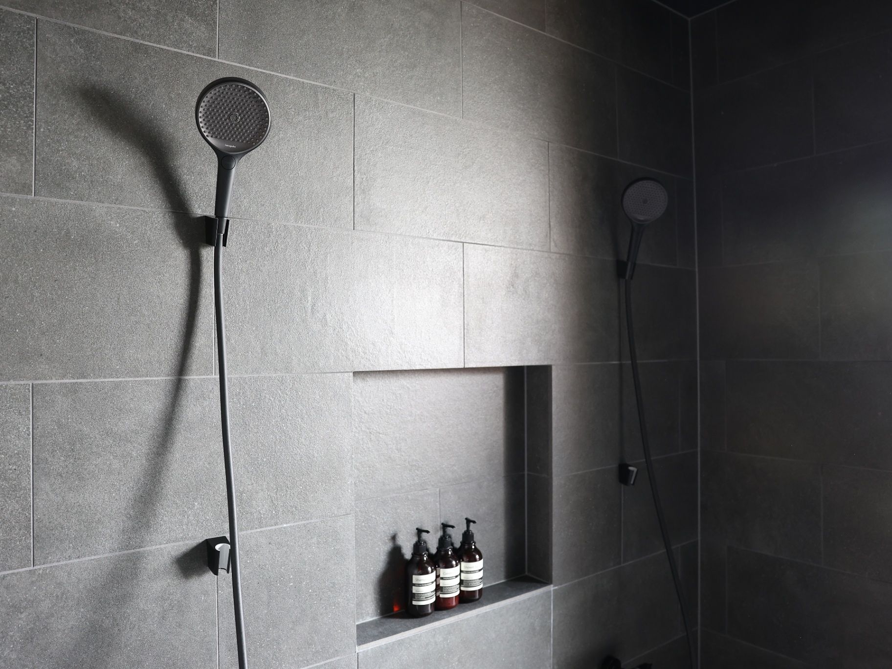 ２階浴室にはシャワーが２口