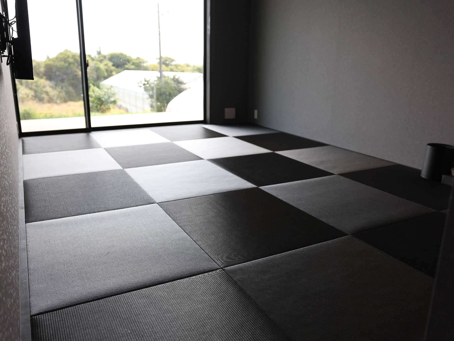 小さなお子様連れも安心な布団敷きの和室