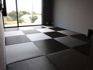 小さなお子様連れも安心な布団敷きの和室