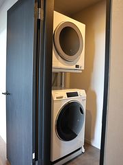 洗濯機、ガス乾燥機完備