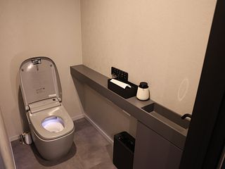 トイレは各階に完備