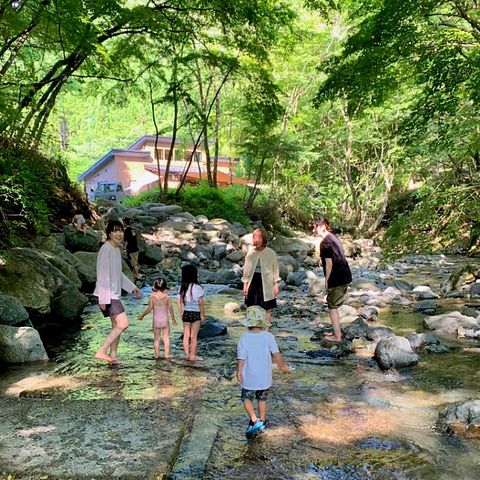 川沿い専用キャンプ場付き貸別荘　SNUG CAMP HOUSE / 山梨県 大月・都留・道志