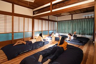 １F寝室４人まで