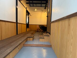 玄関から