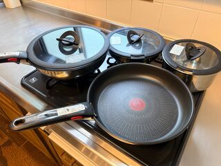 お鍋類もご用意しています