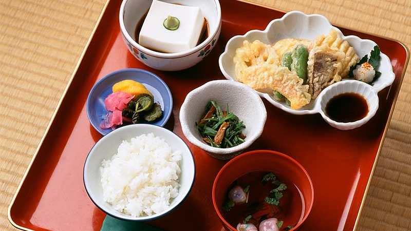 8月の行事食と季節イベント一覧