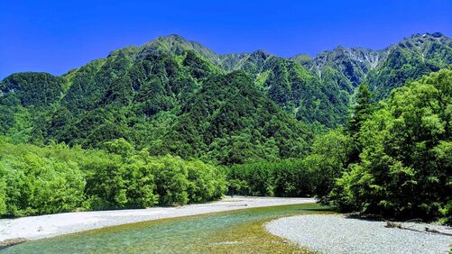 自然の中でゆったり過ごせる貸別荘・コテージ特集｜休日を満喫できる一棟貸しを紹介