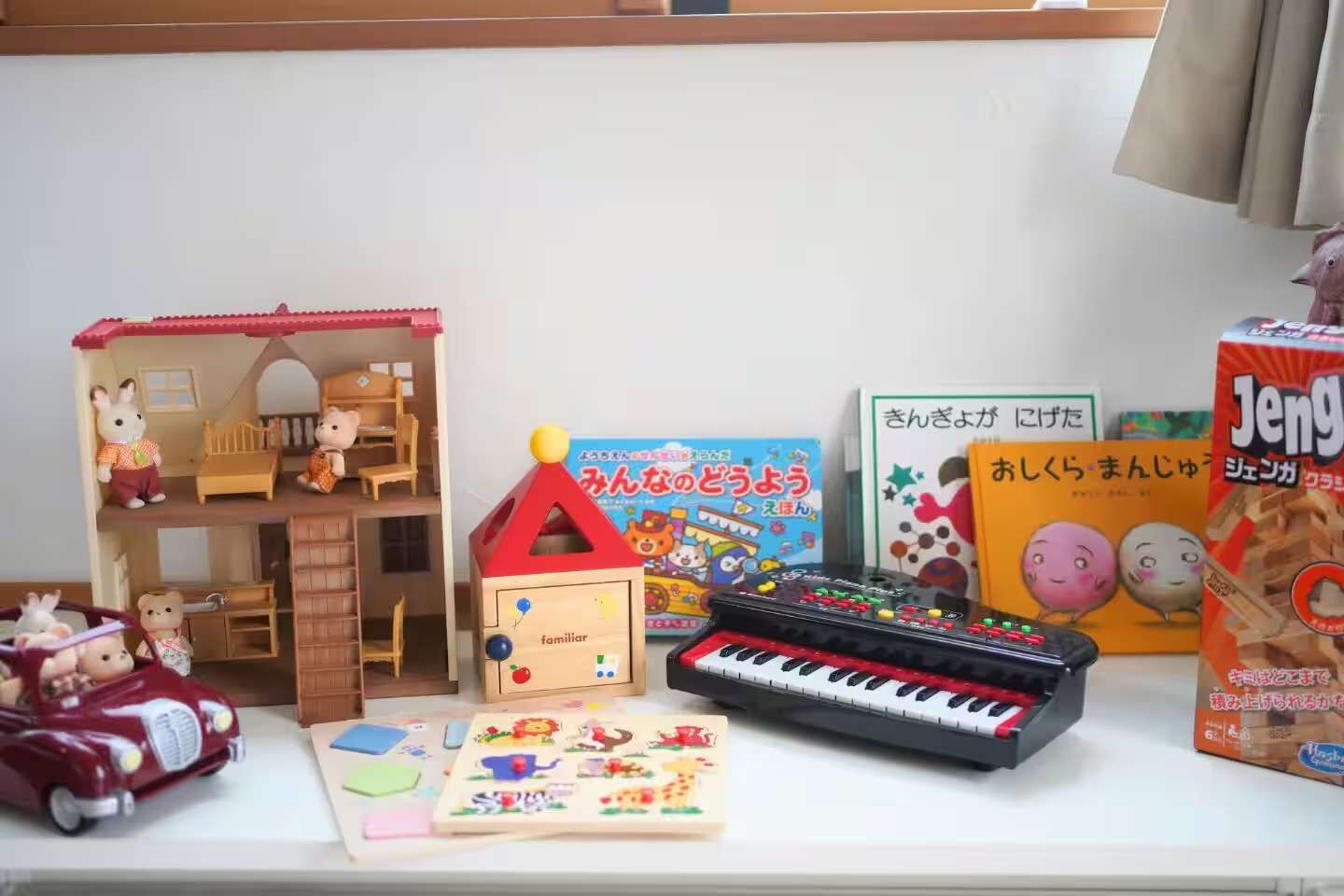 子ども用のおもちゃ多数