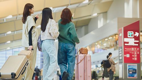 【2026年最新】大学生の卒業旅行におすすめの観光スポット10選｜北海道・東北・北陸／関東／関西・中国地方エリア