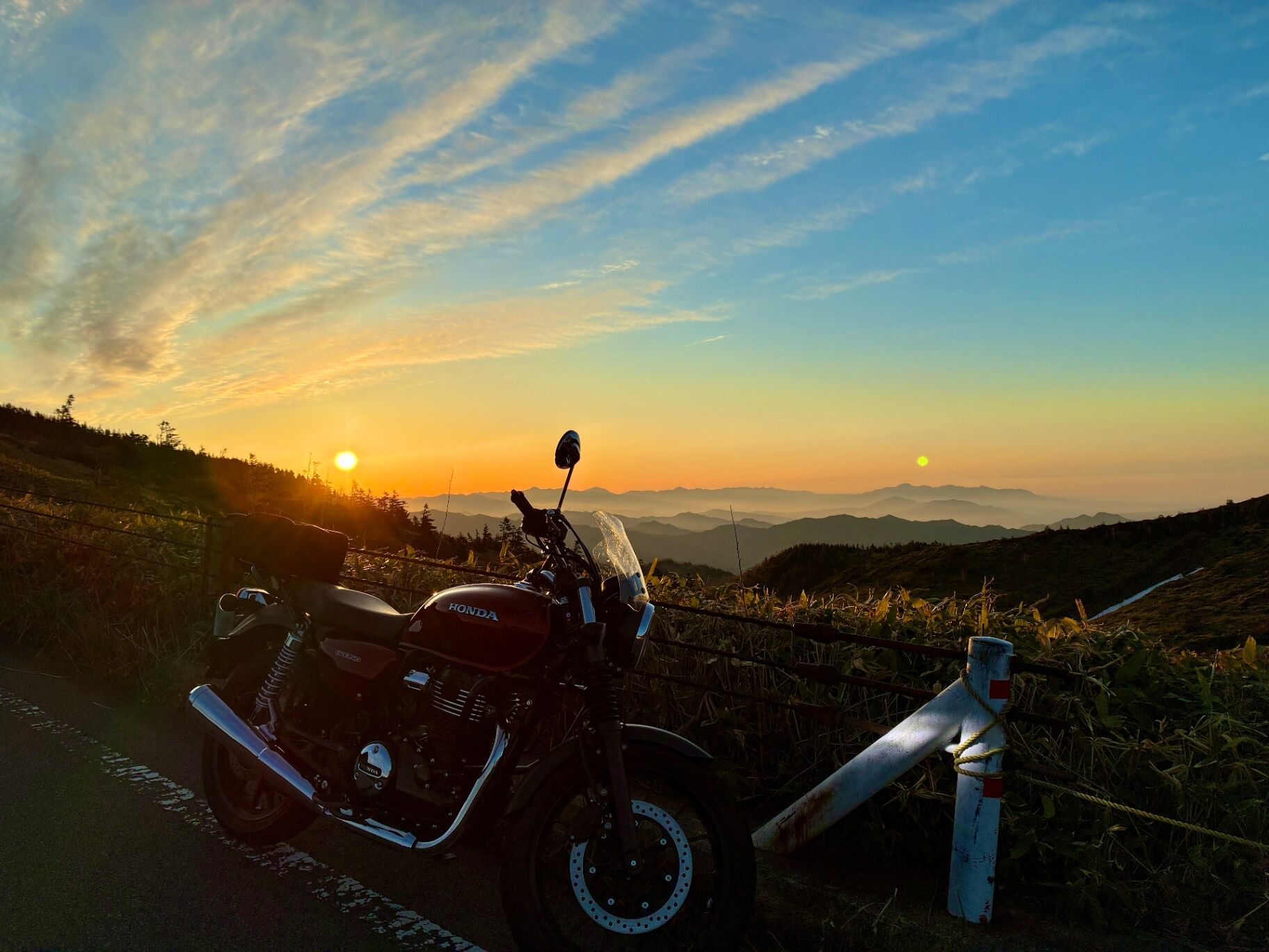 白根山からの日の出