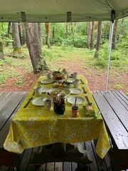テラスで朝食を（タープあり）