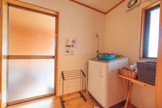 洗濯機完備で連泊にも便利です。