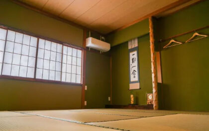 寝室8畳間