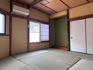 8畳間