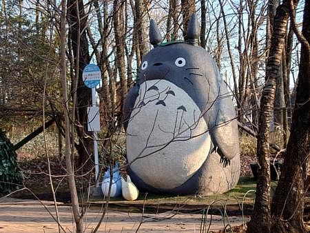 トトロのオブジェが写真映えしますTotoro for fun photos