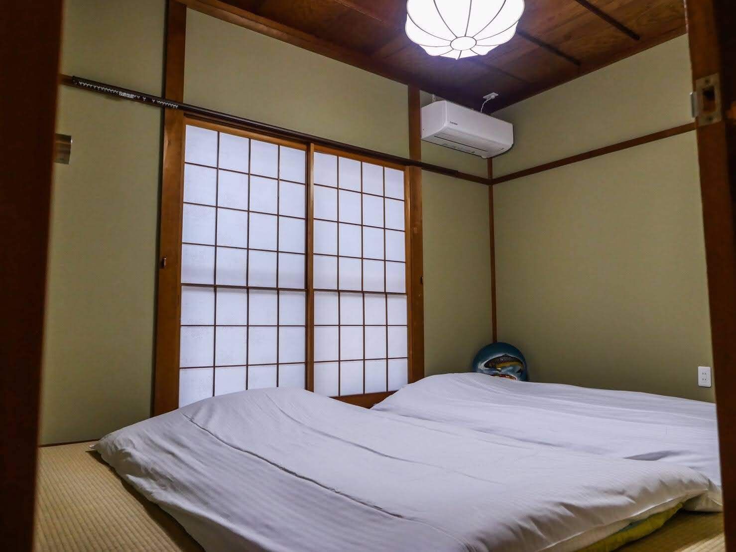 寝室6畳間