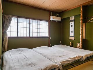 寝室8畳間（布団あり）