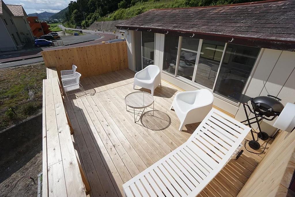 and SEA The Terrace