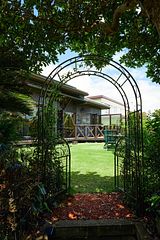 お庭への入口、わんちゃんの出入り口